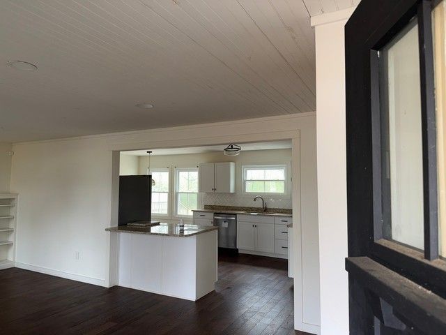 130 Wilkins Dr, Tullahoma, TN 37388