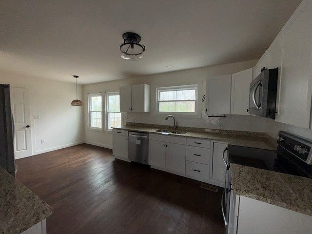 130 Wilkins Dr, Tullahoma, TN 37388