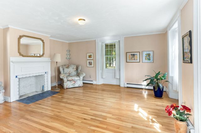 3 Howard St, Easton, MA 02375
