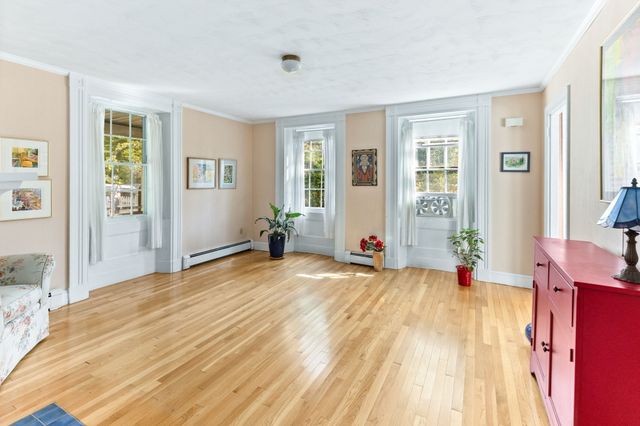 3 Howard St, Easton, MA 02375
