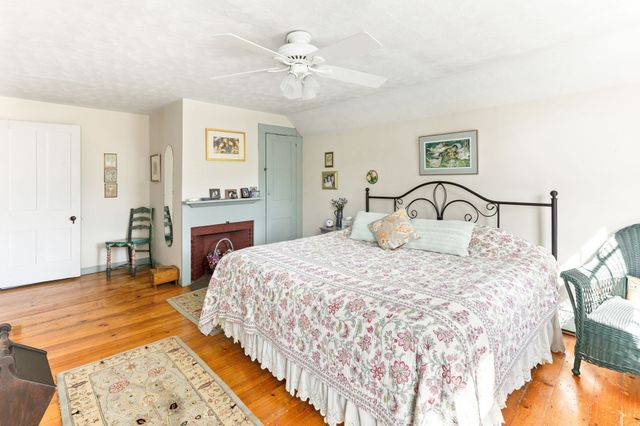 3 Howard St, Easton, MA 02375