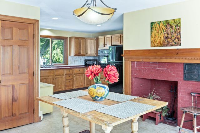 3 Howard St, Easton, MA 02375