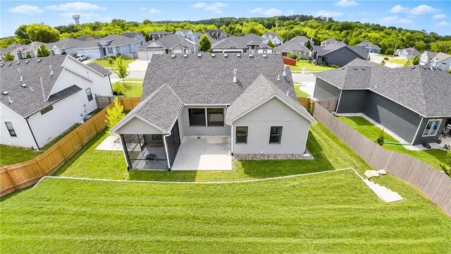 1710 E 127th Terrace, Kansas City, MO 64145