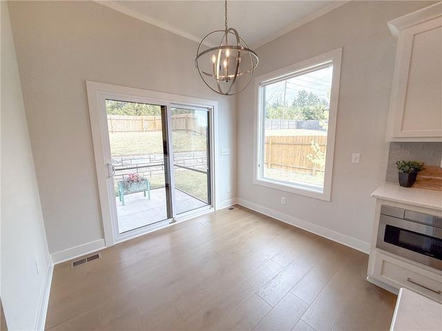 1710 E 127th Terrace, Kansas City, MO 64145