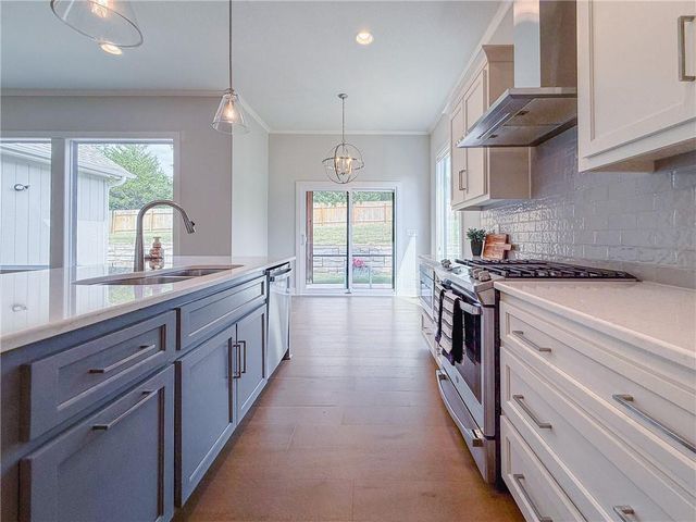 1710 E 127th Terrace, Kansas City, MO 64145