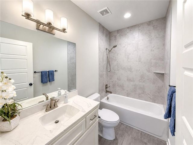 1710 E 127th Terrace, Kansas City, MO 64145