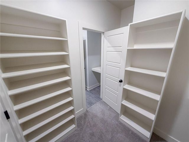 1710 E 127th Terrace, Kansas City, MO 64145
