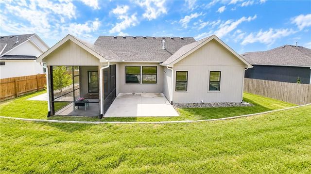 1710 E 127th Terrace, Kansas City, MO 64145