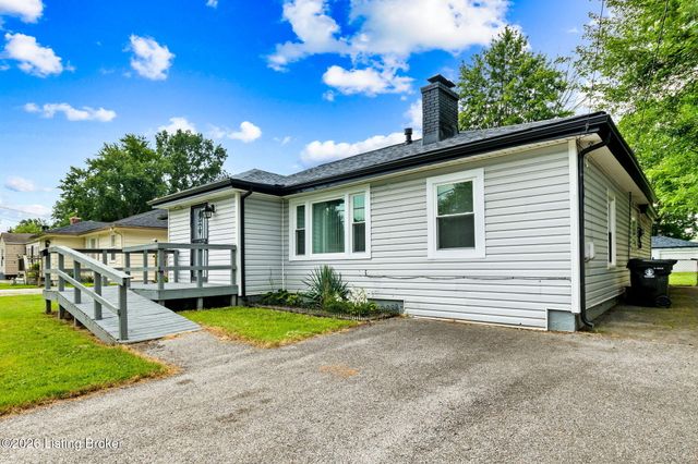 208 Downes Ln, Louisville, KY 40214