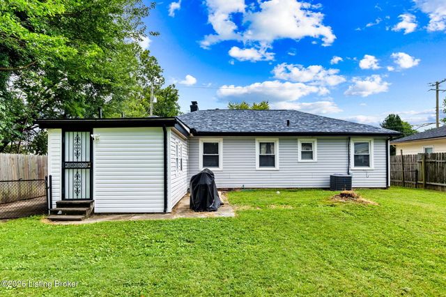208 Downes Ln, Louisville, KY 40214