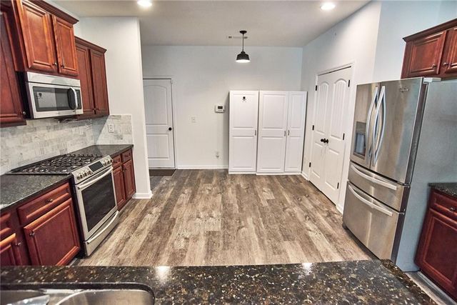 310 Woodson Way, Woodstock, GA 30189