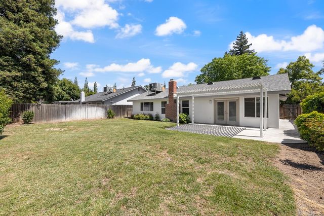 5361 N El Sol Avenue, Fresno, CA 93722
