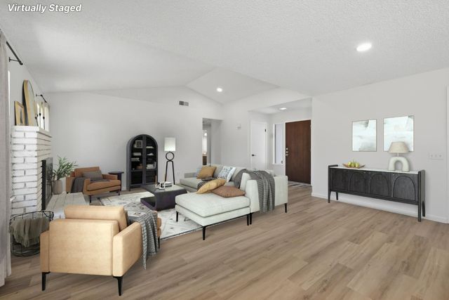 5361 N El Sol Avenue, Fresno, CA 93722