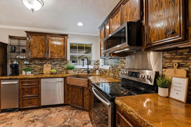2016 County Road 661, Dayton, TX 77535
