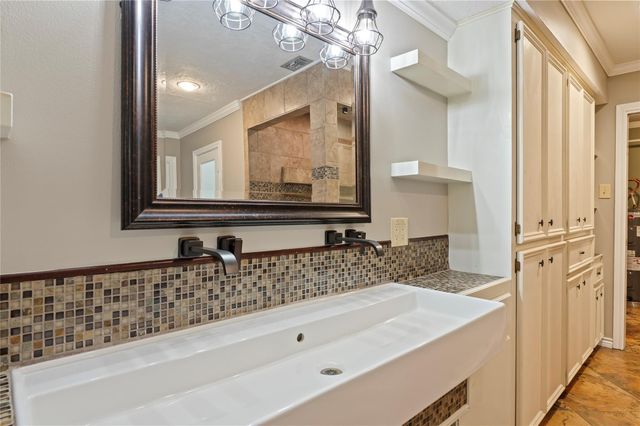 2016 County Road 661, Dayton, TX 77535