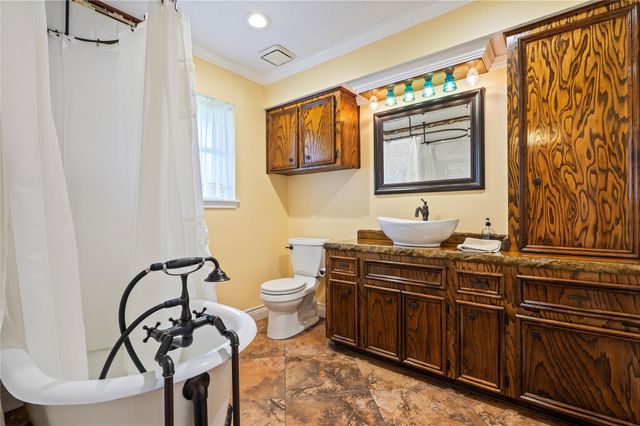2016 County Road 661, Dayton, TX 77535