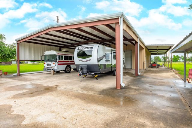 2016 County Road 661, Dayton, TX 77535