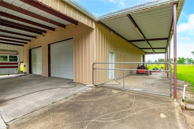 2016 County Road 661, Dayton, TX 77535