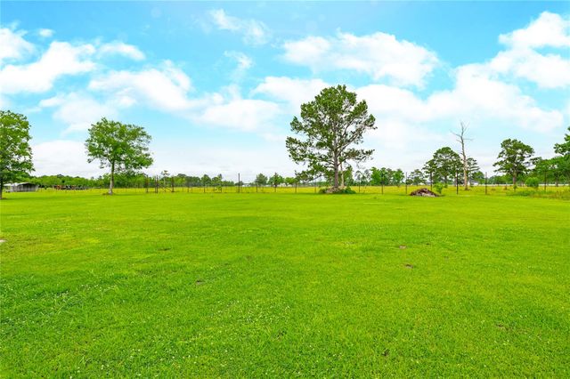 2016 County Road 661, Dayton, TX 77535