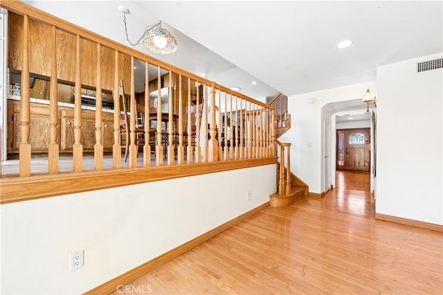 3210 Val Verde, Long Beach, CA 90808