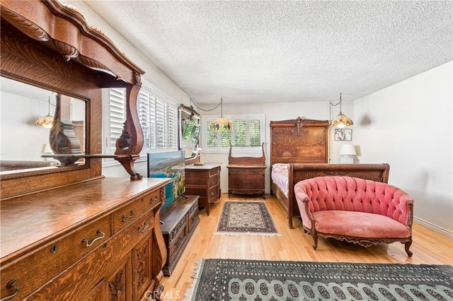 3210 Val Verde, Long Beach, CA 90808