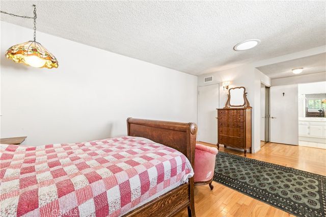 3210 Val Verde, Long Beach, CA 90808