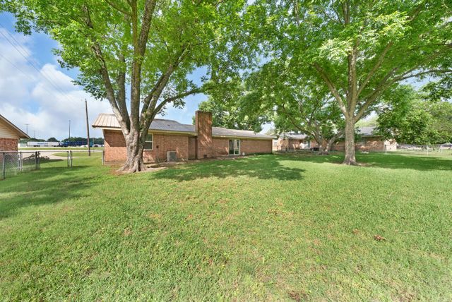 1804 Posey Lane, Sulphur Springs, TX 75482