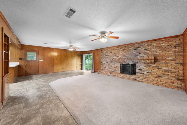 1804 Posey Lane, Sulphur Springs, TX 75482