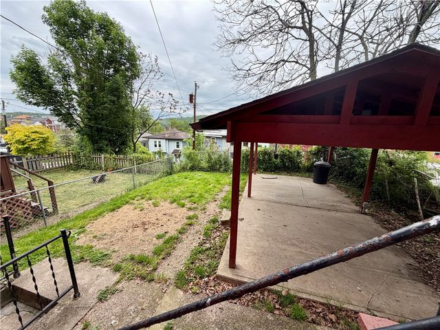118 Ida Ave, Donora, PA 15033