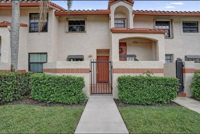903 Congressional Way 903, Deerfield Beach, FL 33442