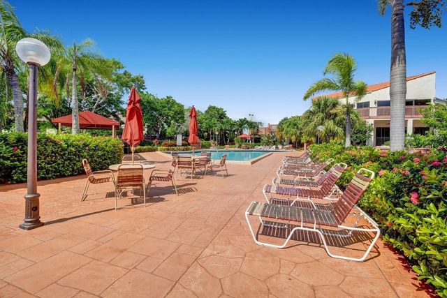 903 Congressional Way 903, Deerfield Beach, FL 33442