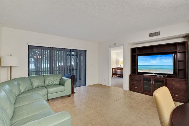 903 Congressional Way 903, Deerfield Beach, FL 33442