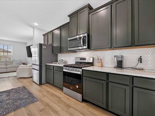 2921 Dixondale Drive, Fort Worth, TX 76108