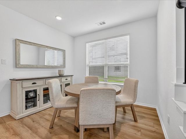 2921 Dixondale Drive, Fort Worth, TX 76108