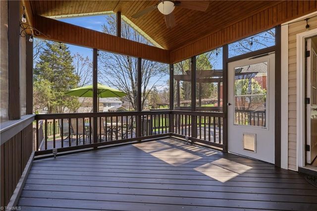 3617 Edgemoor Court, Clemmons, NC 27012