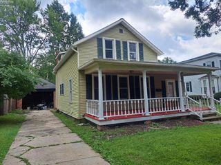 1037 Buckland Avenue, Fremont, OH 43420
