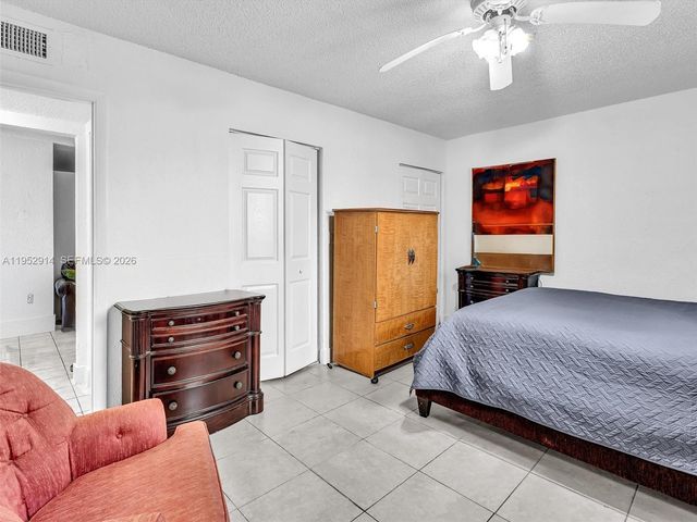 13500 NE 3rd Ct 121, North Miami, FL 33161