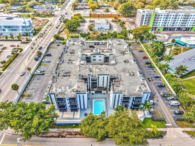13500 NE 3rd Ct 121, North Miami, FL 33161