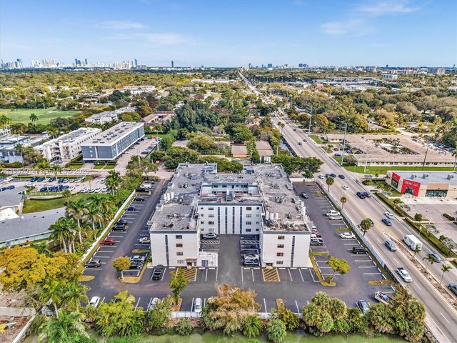 13500 NE 3rd Ct 121, North Miami, FL 33161