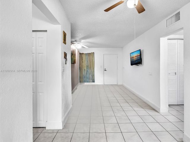 13500 NE 3rd Ct 121, North Miami, FL 33161