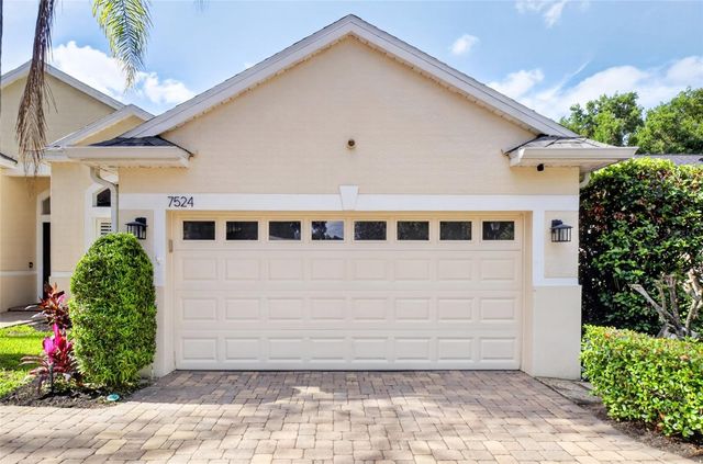 7524 LINDENHURST DRIVE, Orlando, FL 32836