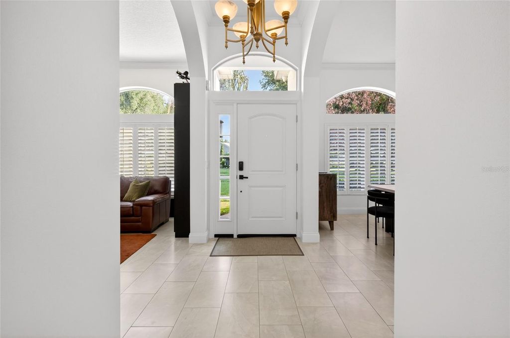 Image 20 of property listing at 7524 LINDENHURST DRIVE, Orlando, FL 32836
