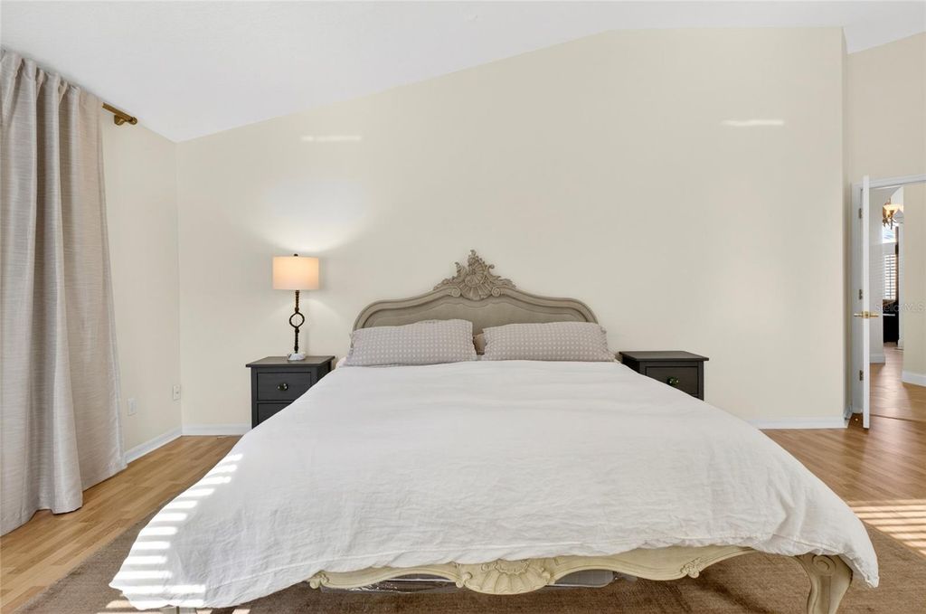 Image 26 of property listing at 7524 LINDENHURST DRIVE, Orlando, FL 32836