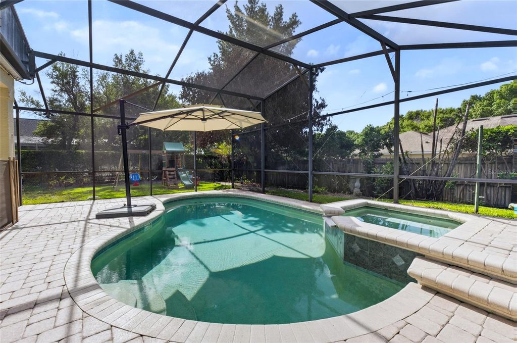 Image 4 of property listing at 7524 LINDENHURST DRIVE, Orlando, FL 32836