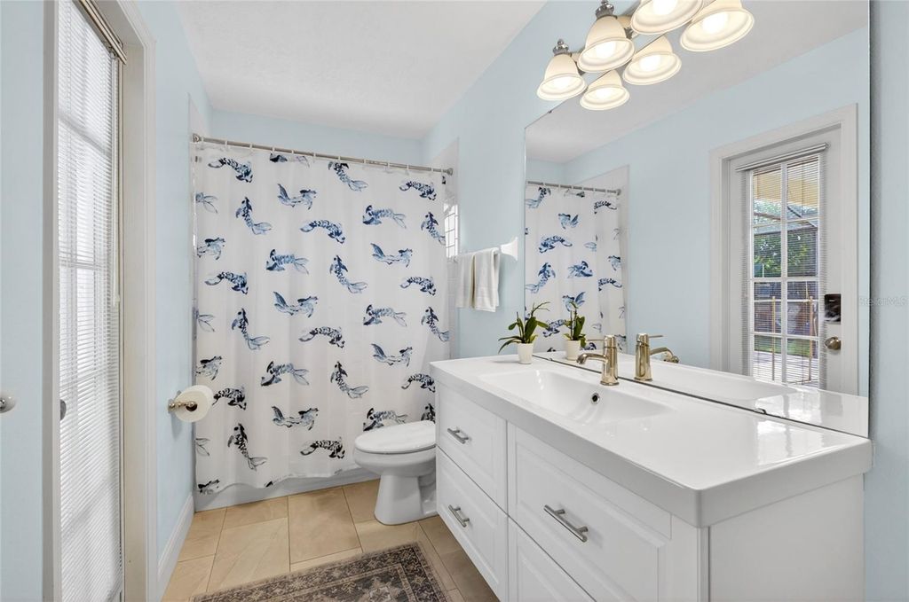 Image 35 of property listing at 7524 LINDENHURST DRIVE, Orlando, FL 32836