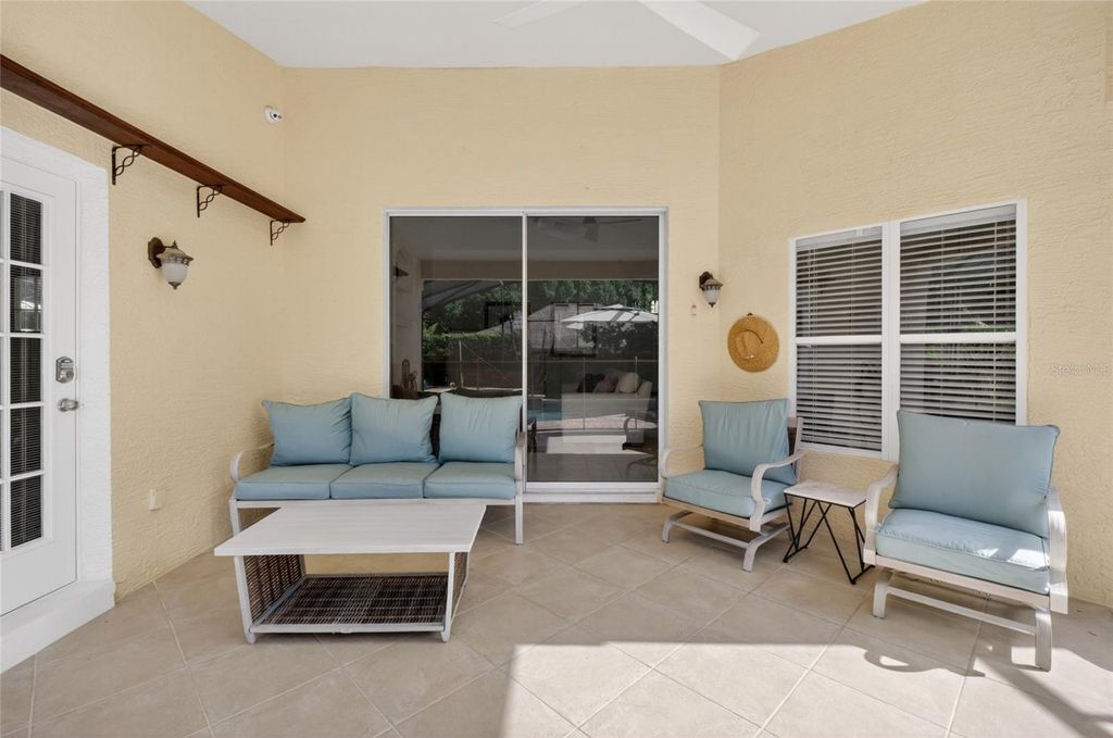 Image 37 of property listing at 7524 LINDENHURST DRIVE, Orlando, FL 32836