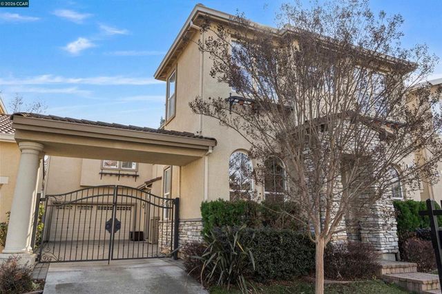 527 Gabriel Ct, Walnut Creek, CA 94597