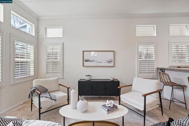 527 Gabriel Ct, Walnut Creek, CA 94597