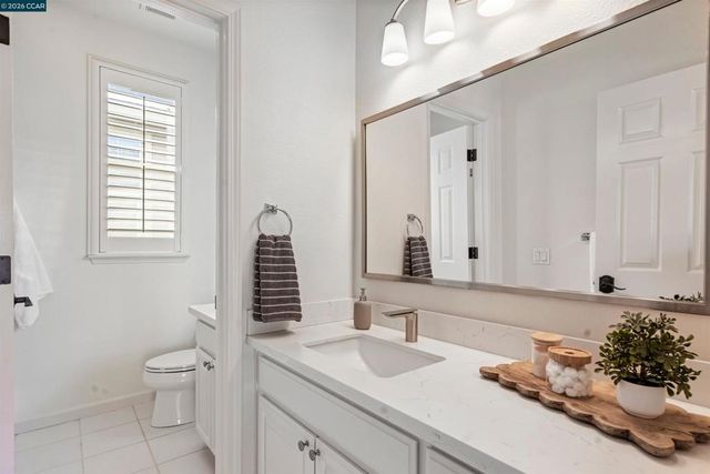 527 Gabriel Ct, Walnut Creek, CA 94597