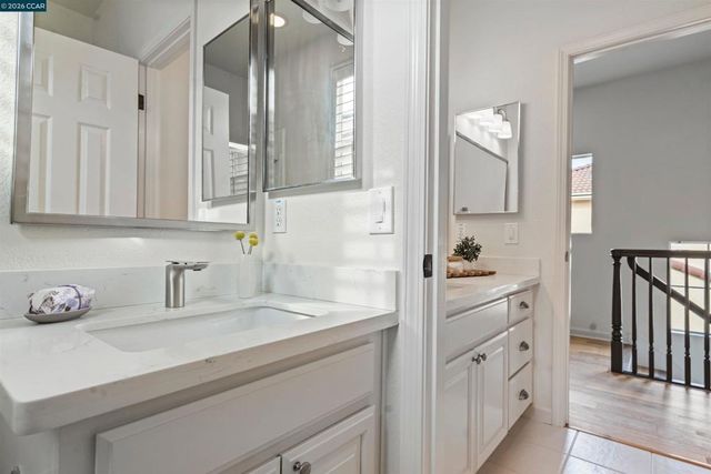 527 Gabriel Ct, Walnut Creek, CA 94597